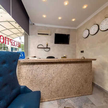 Avenue ساني بيتش