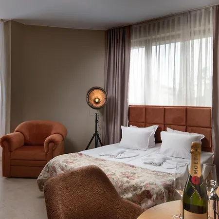 Avenue ساني بيتش