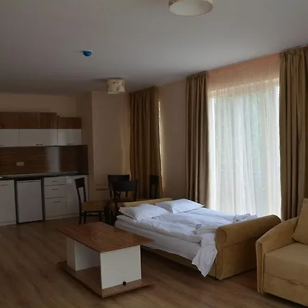 Avenue ساني بيتش