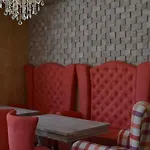 Avenue Hotel 2*