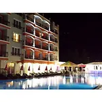 Hotel Avenue 2*