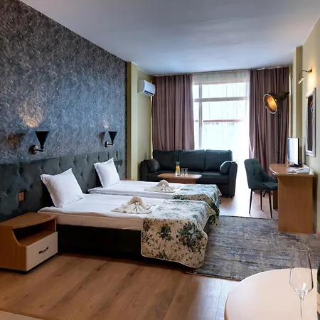 Hotel Avenue 2*
